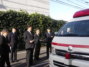 写真：福生消防署救急車新車両披露