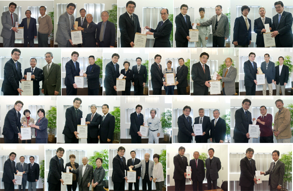 写真:沢山の方々が市長室に義援金を届けてくださいました(4月1日から)