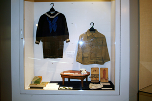 写真:平和のための戦争展「戦時下の学校と子どもたち」