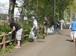 写真：4月の清掃の様子