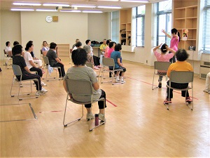 写真:若草健康体操の様子1