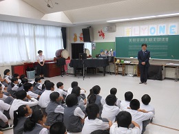 写真:福生わが街の宝探し学習発表会