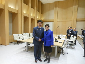 写真：東京都知事との意見交換