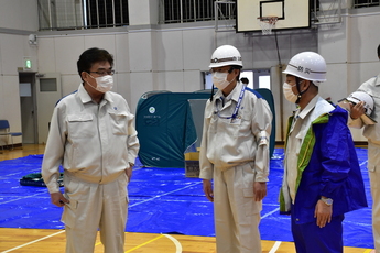 写真:避難所開設・運営訓練