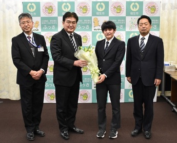 写真:福生第一中学校3年生アイスホッケー全国大会出場報告