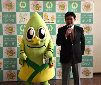 写真:オープニング