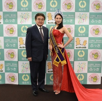 写真:HERITAGE PAGEANTS 世界大会 2023グランプリ受賞報告