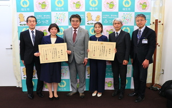 写真:文部科学大臣優秀教職員表彰受賞報告