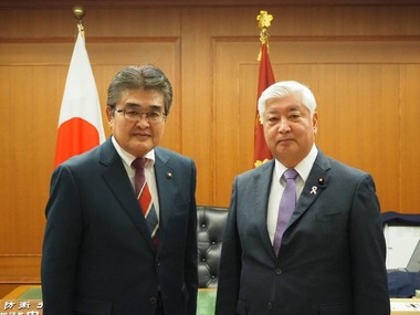 写真:防衛大臣訪問