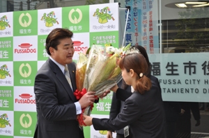 写真:市長2期目初登庁