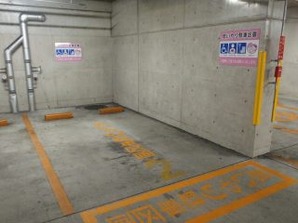 写真：思いやり駐車区画2