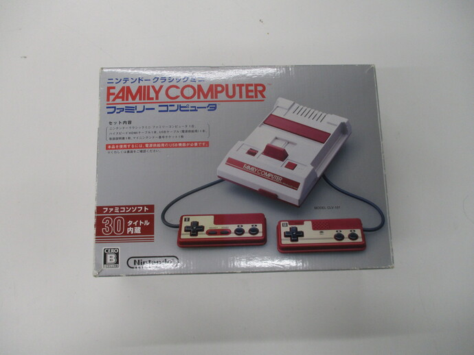 F08-4-002 ゲーム機(ニンテンドークラシックミニファミリーコンピューター MODEL CLV-101と記載あり)