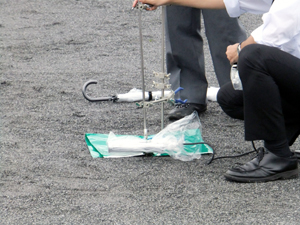 写真:地表での測定の様子