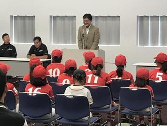 写真:福生市少年軟式野球連盟オール福生(男子・女子)合同発足式