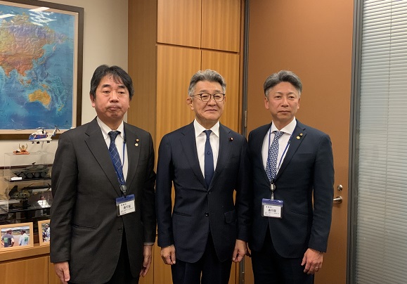 武田 良太 自由民主党防衛施設問題に関する議員連盟会長