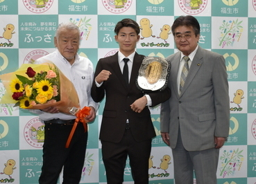 写真： 橋本道場所属選手勝利報告